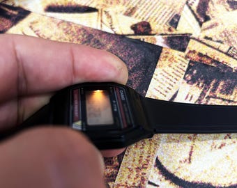 a*w様 CASIO F-77W デジタル腕時計　ビンテージ RARE Casio Quartz F-77W Digital Vintage Men's Watch 1980s