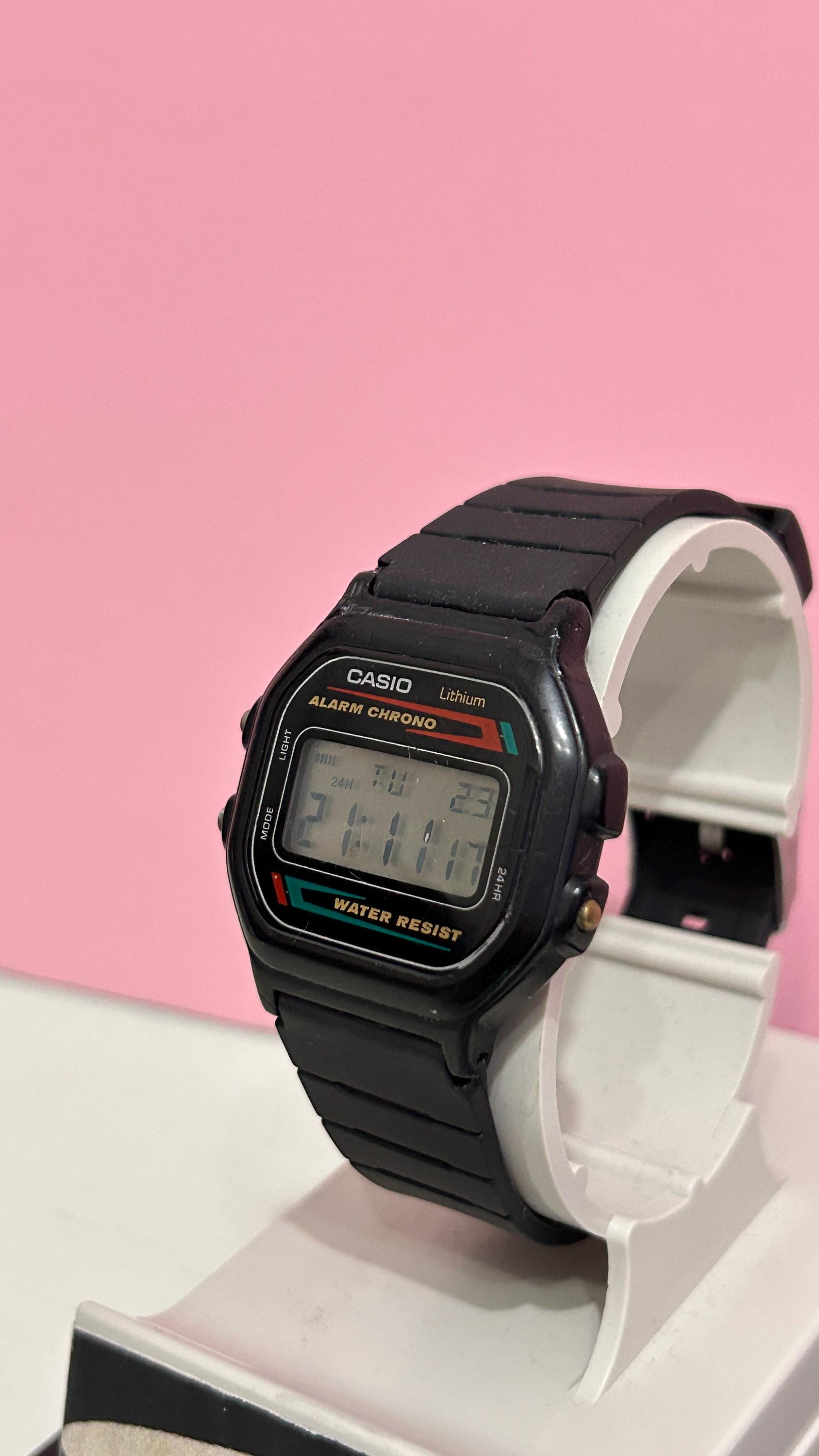 ULTRA RARE CASIO F-99W (593) Mod Japon 1991s Mens Digital Alarm