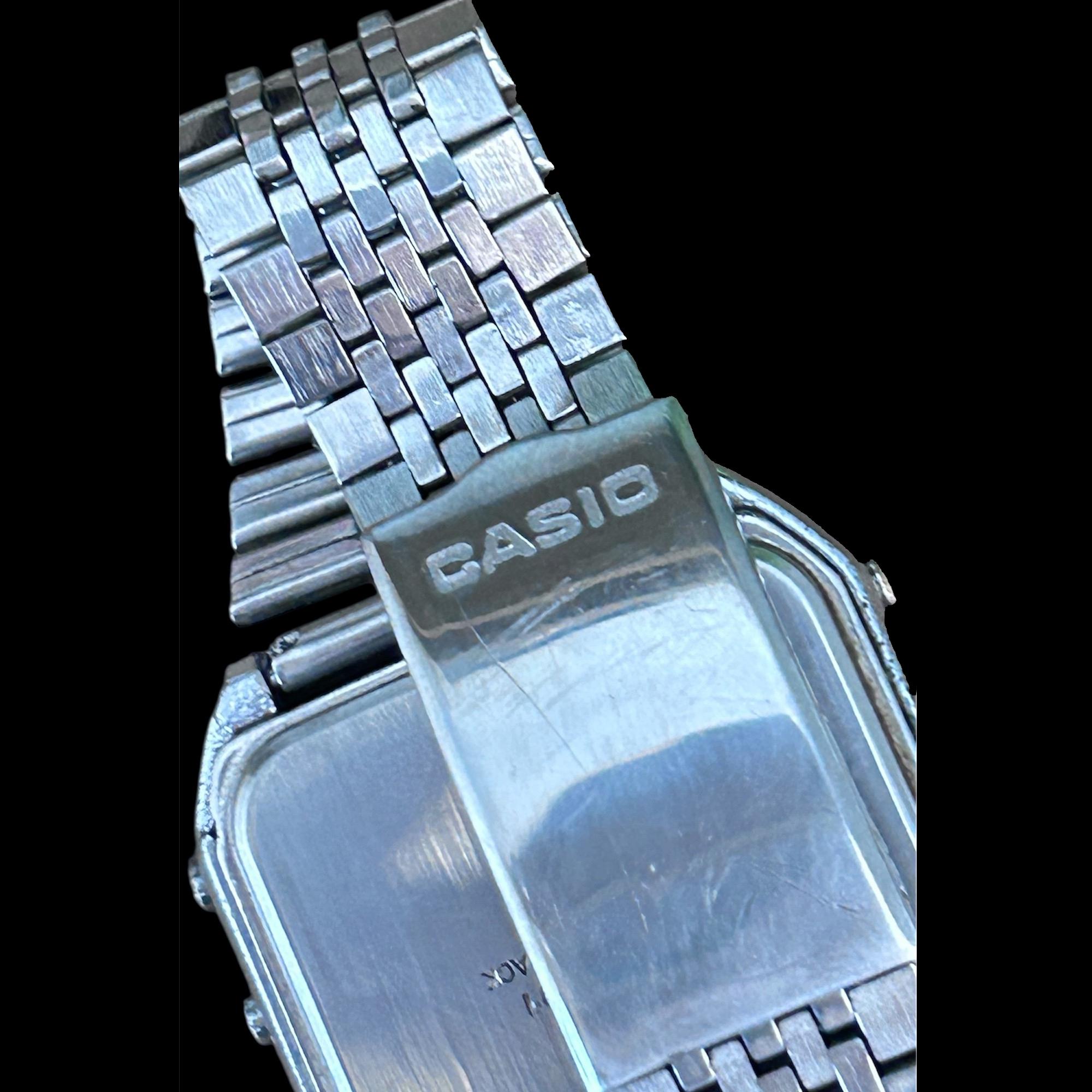 ✨CASIO✨カシオ✨クォーツ✨デイデイト✨MV-701✨ヴィンテージ