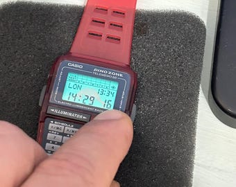 カシオ データバンク DINO ZONE クォーツ デジタル ヴィンテージ腕時計 s-l1200.jpg