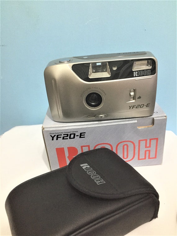 RICOH ＹＦ-20コンパクトフィルムカメラ Ricoh YF-20 Review: Compact Film Simplicity That Just Works