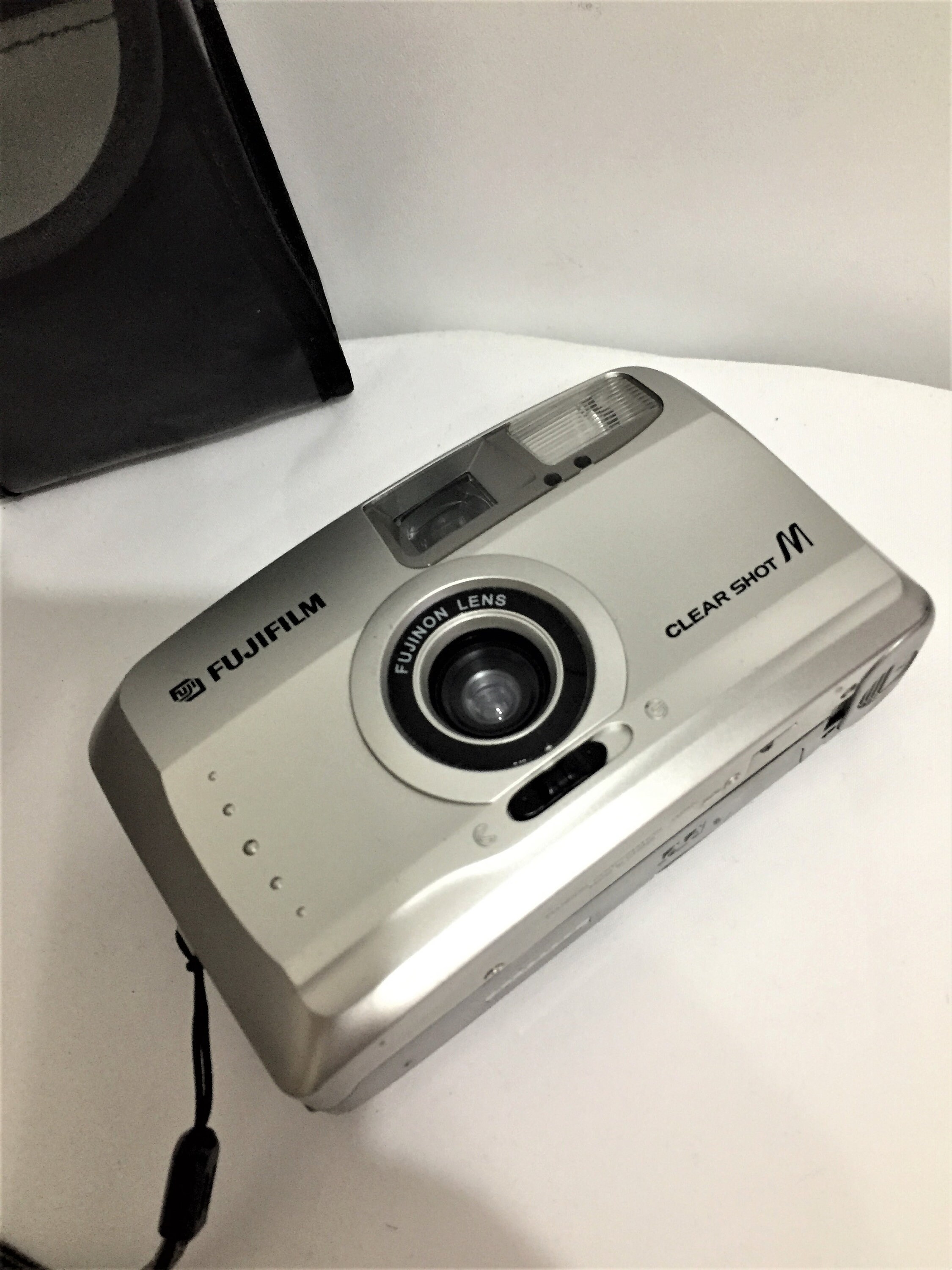 Fujifilm Clearshot M -point and Shoot 35mm/ With Battery/ Film