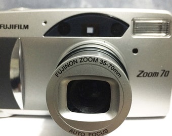 FUJIFILM Fujinon Zoom 35-70mm フィルムカメラ Fujifilm ZOOM 70 Compact 35mm Film Camera/very Good Condition