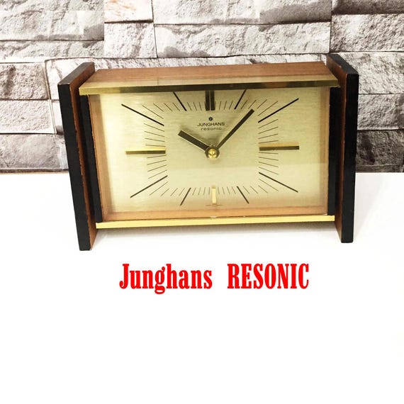 Junghans Resonic W738, Quartz Mechanism /vintage Desk, Table Clock