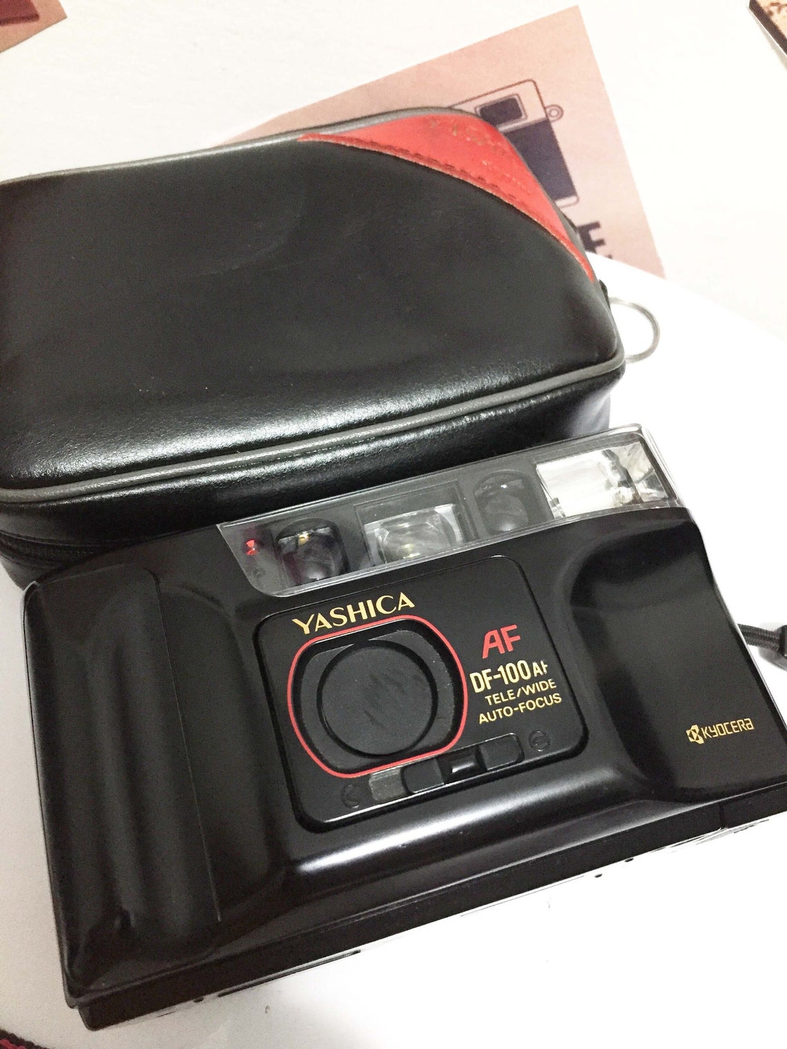 Vintage Yashica AF DF-100 AF Kyocera /Wide Double Focus Point / Wide Double Focus Point /Vintage Camera/ Compact camera/Original case, foto 3 di 5