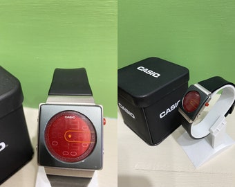 入手困難/廃盤品✨ CASIO カシオ　FUTURIST LA-2001 レッド 入手困難/廃盤品✨ CASIO カシオ FUTURIST LA-2001 レッド