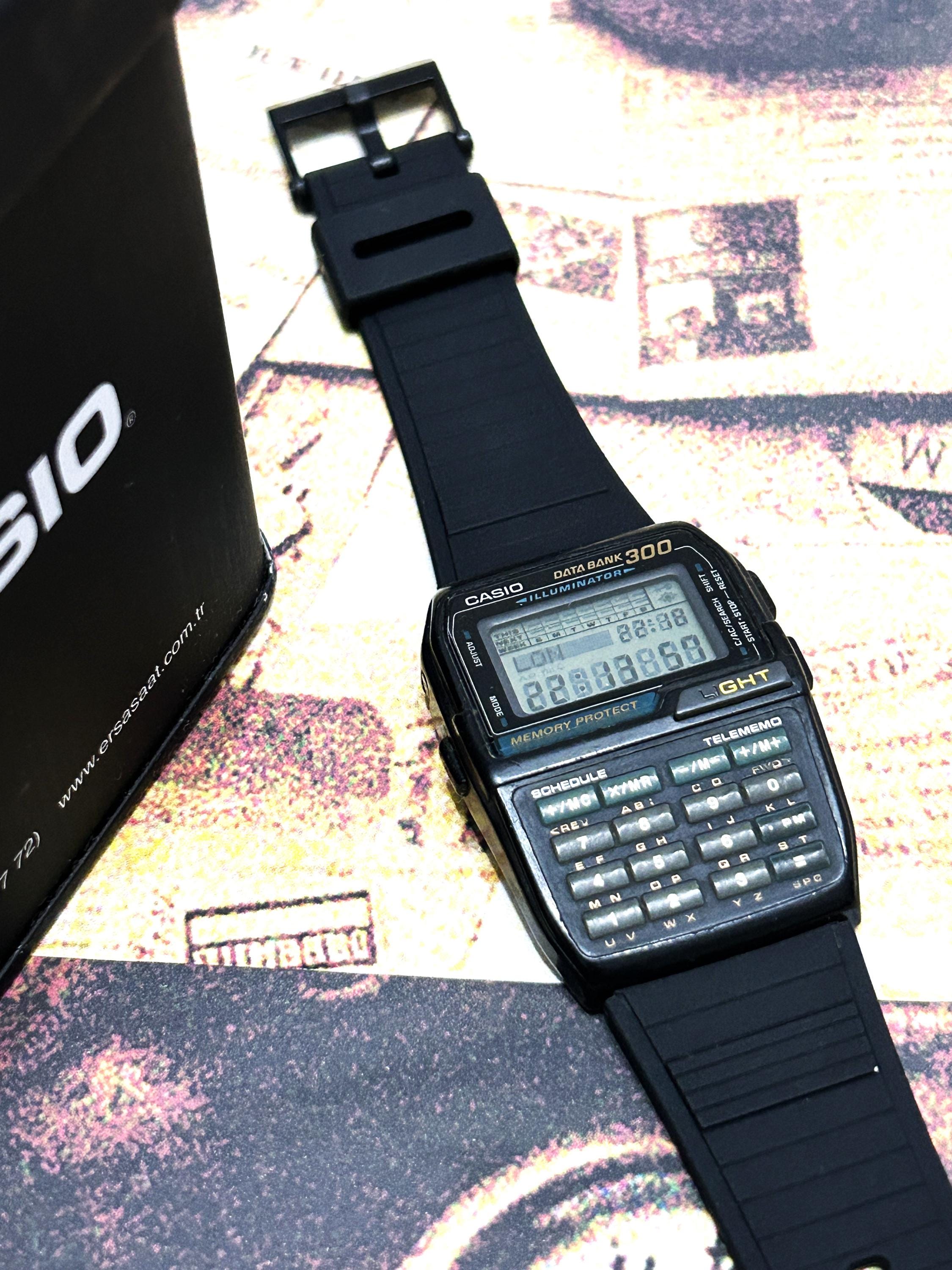 時計 CASIO DBC-300 DATA BANK Vintage Casio Databank DBC310 Watch Calculator (300 Memory