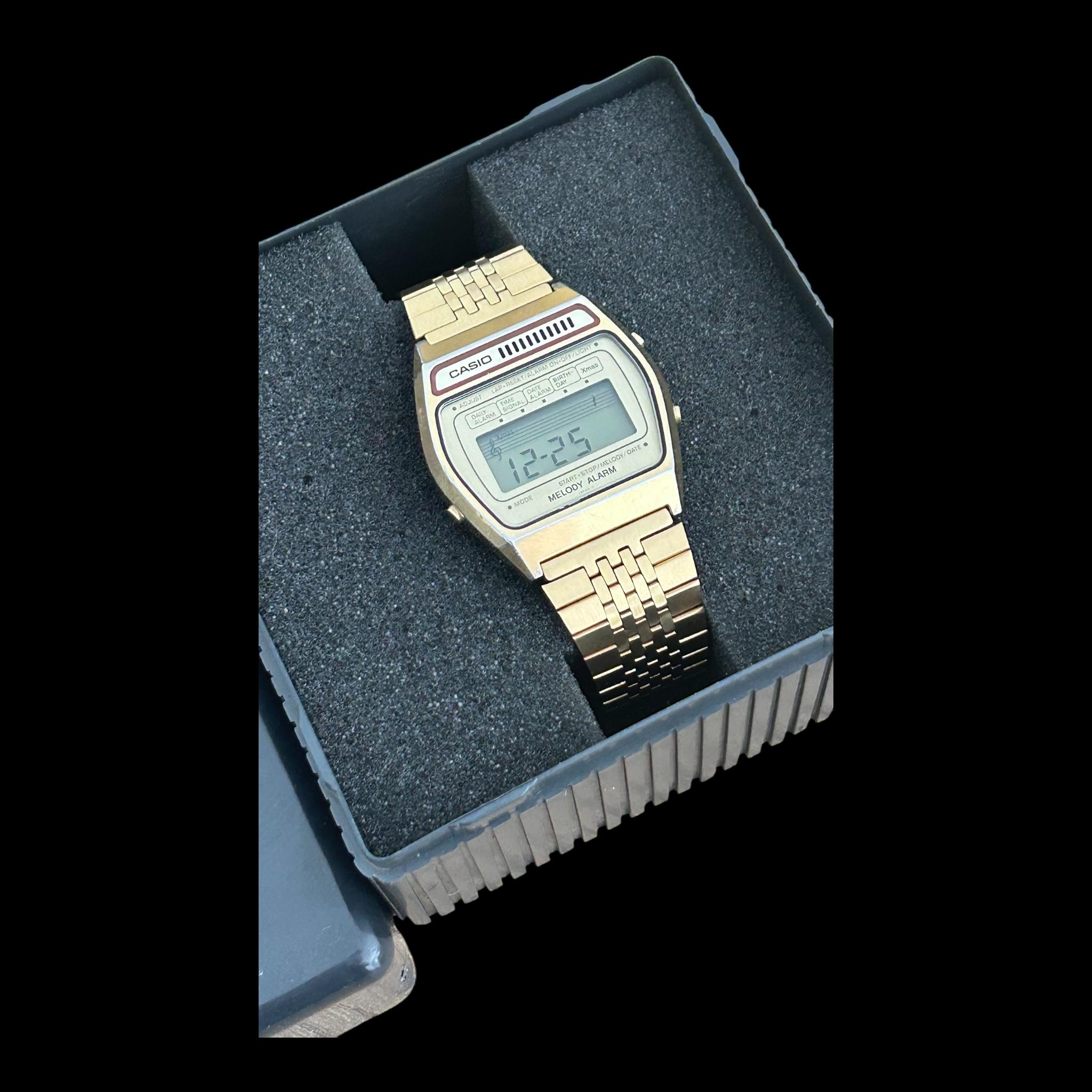 ULTRA RARE Gold Color Vintage Casio Melody Alarm Watch 407 M-521G