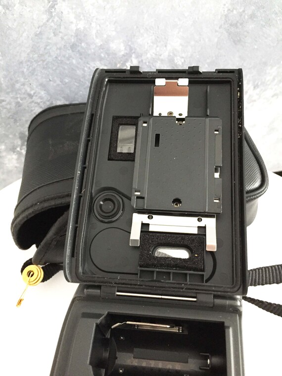 Vintage Pentax Zoom 90 WR/ Compact Waterproof Film 35mm/ Shoot