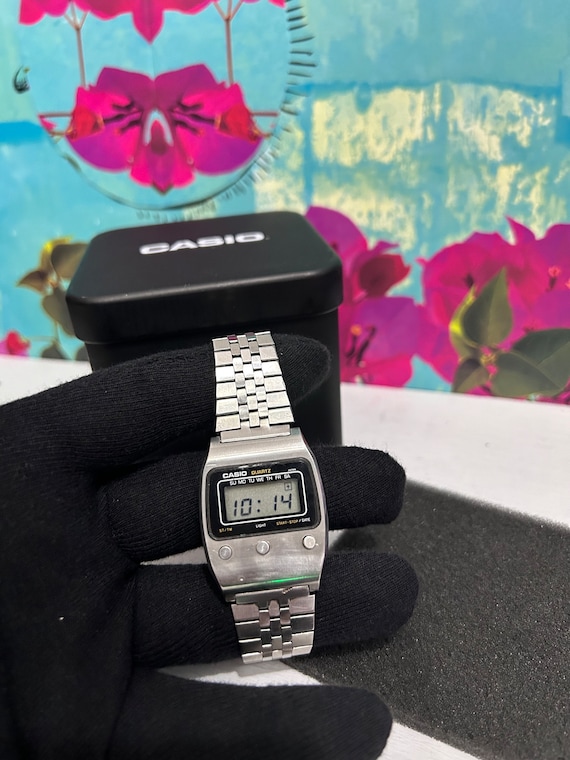 【70‘s Vintage 】CASIO 50QS-17 three eyes CASIO CHRONOGRAPH 50QS-17 DIGITAL QUARTZ 3 FRONT BUTTONS