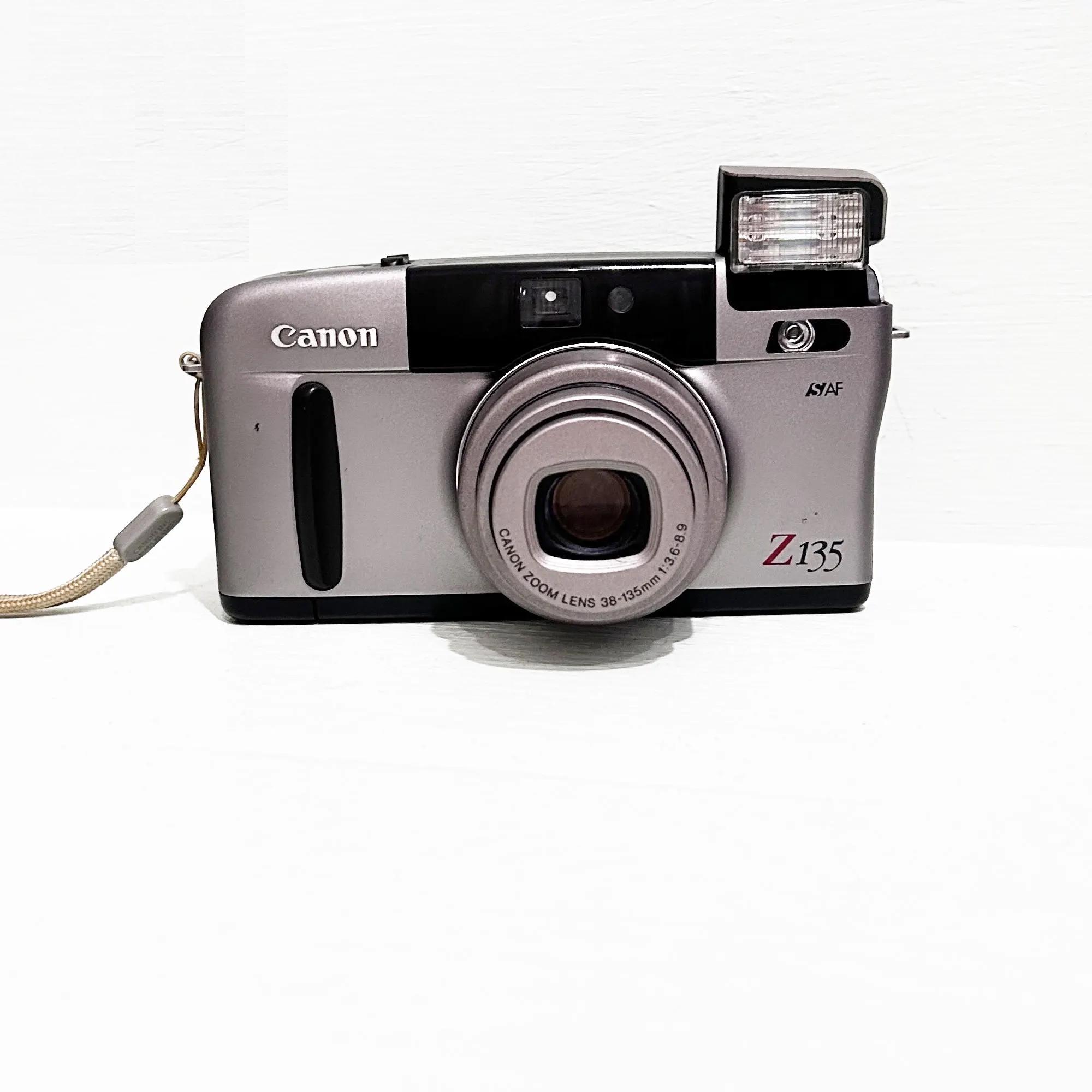 フィルムカメラ Canon Camera Company Inc 135mm f:3.5 Vintage Canon Sure Shot Z135 Film Camera/ 35mm Point and Shoot
