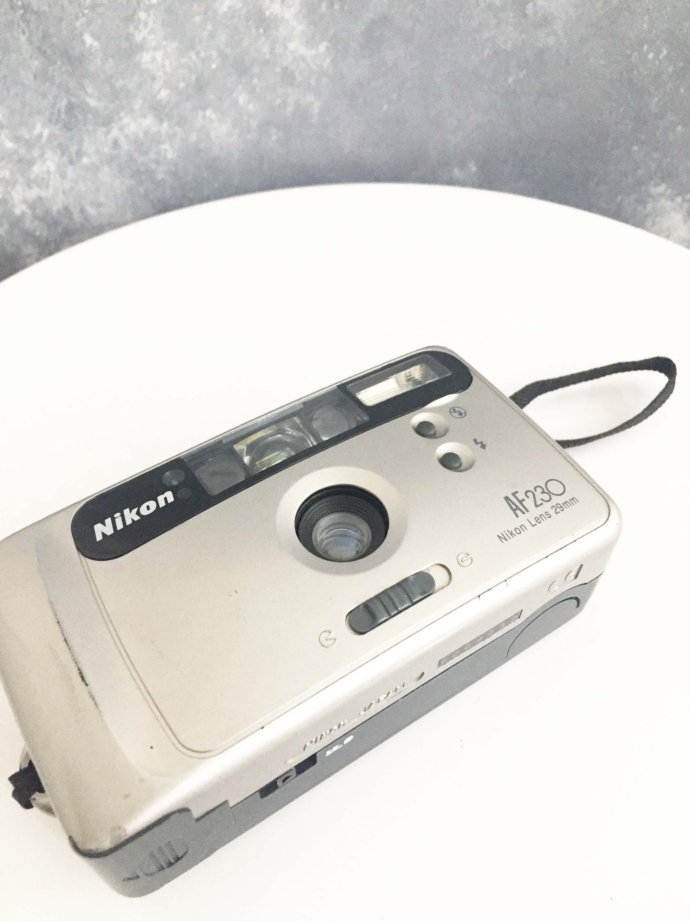 Vintage Nikon AF 230 Camera/ Orginal Case+/ Nikon Lens 29mm