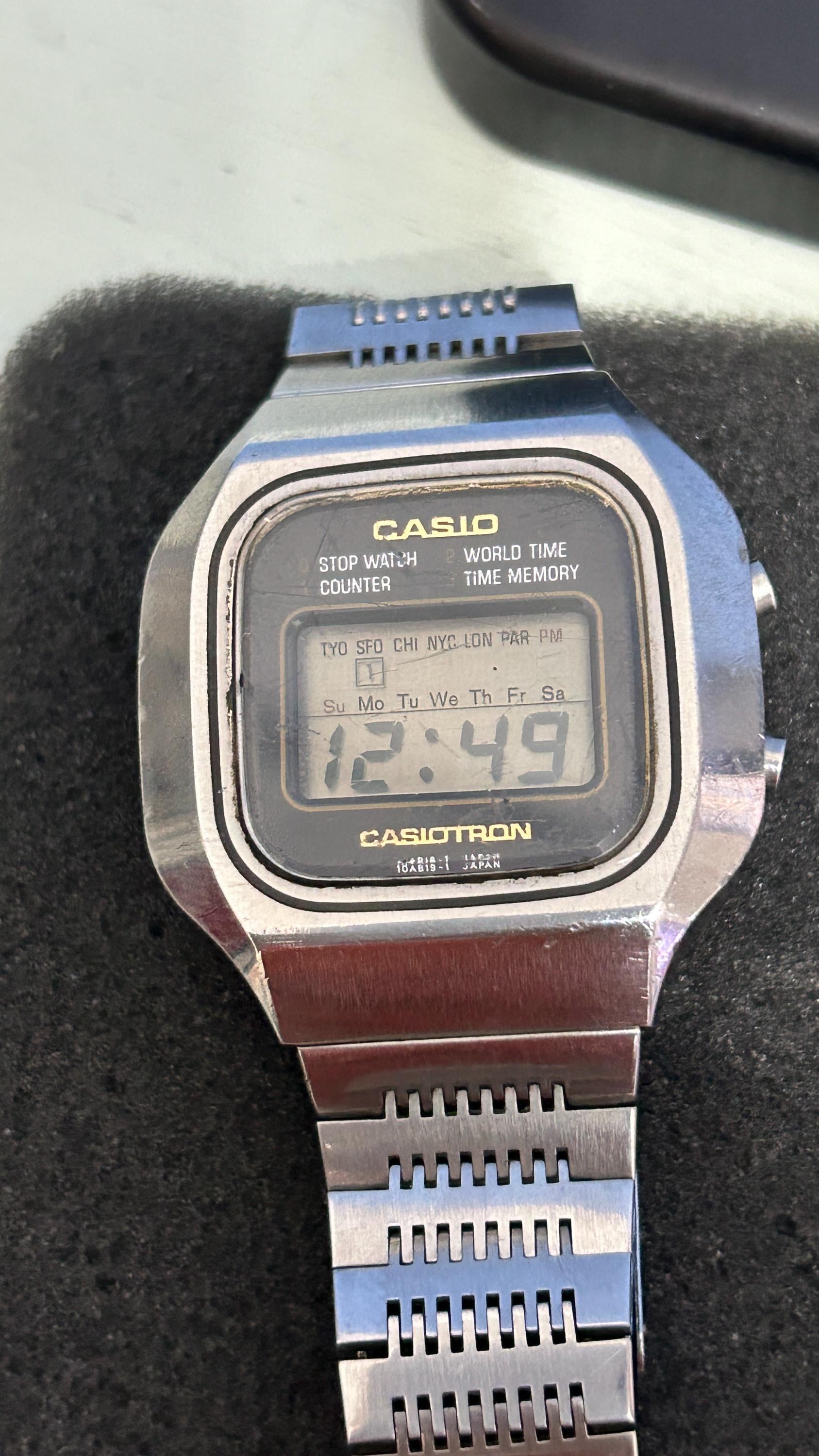 Vintage Casio Casiotron S-14/ Watch Mens Digital LCD World Time
