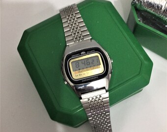 Buy Vintage ORIENT Y611103-40 LP Quartz Digital Chronograph Men's