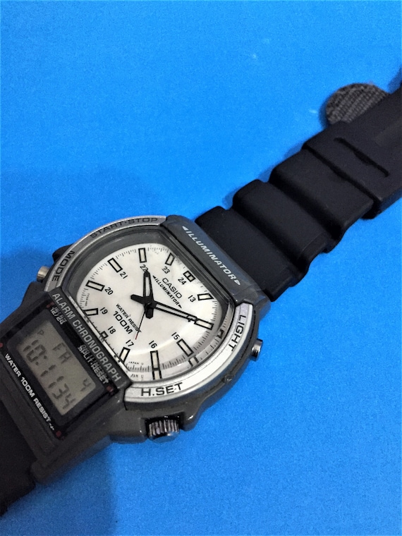 Vintage Casio AW-61 1750 Watch Analog Digital / Japan Vintage Casio AW-61 1750 Watch Analog Digital / Japan