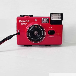 Vintage Konica Pop RED  35mm Film/With Battery Camera/Point and Shoot film /Japan Konica Black Case/ Alkaline Battery / Vintage Cameras