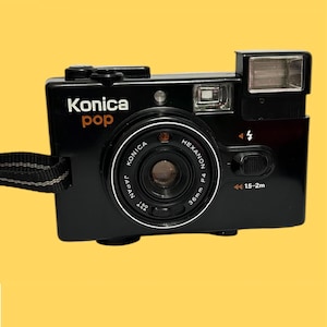 Konica pop Pop, filmcamera, fun camera, film camera,35mm, 80s,vintage, art, photo, film roll, point and shoot, lomo, compact,film, retro