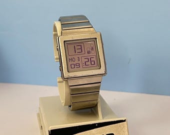 Casio Futurist LA-2000D (2998) Digital Watch, Casio
