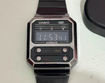 希少なブラックカラーCASIO A100WE ブラックカラーデジタル腕時計
