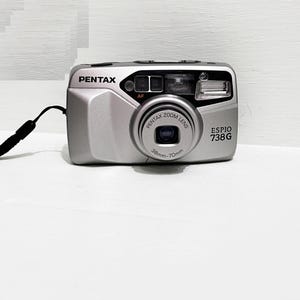 Vintage Pentax ESPIO 738 Auto Focus Red Eye Reduction 35mm Film Camera 38-70mm Zoom Lens/ Orginal Pentax Case/ Very good Condition