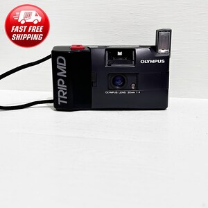 Vintage Olympus Trip MD Vintage Camera/  35mm Point And Shoot Film Camera/Great condition/ Orginal Case// Made in Taiwan