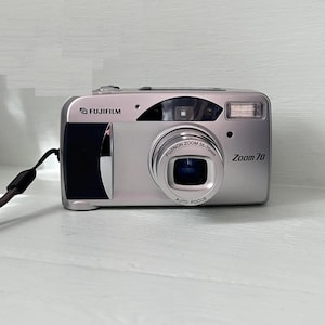 Fujifilm ZOOM  70 Compact 35mm film camera/Very good condition/Autofocus 35-70mm zoom lens/Point and Shoot Film Camera