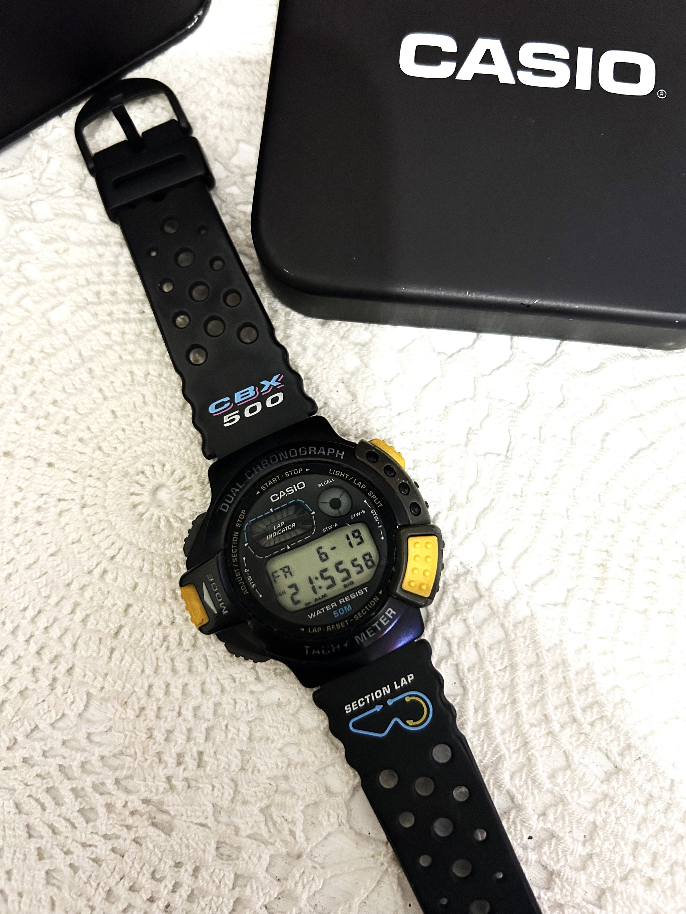 Vintage Casio CBX-500 Digital Watch: Collectible 1990s Model With