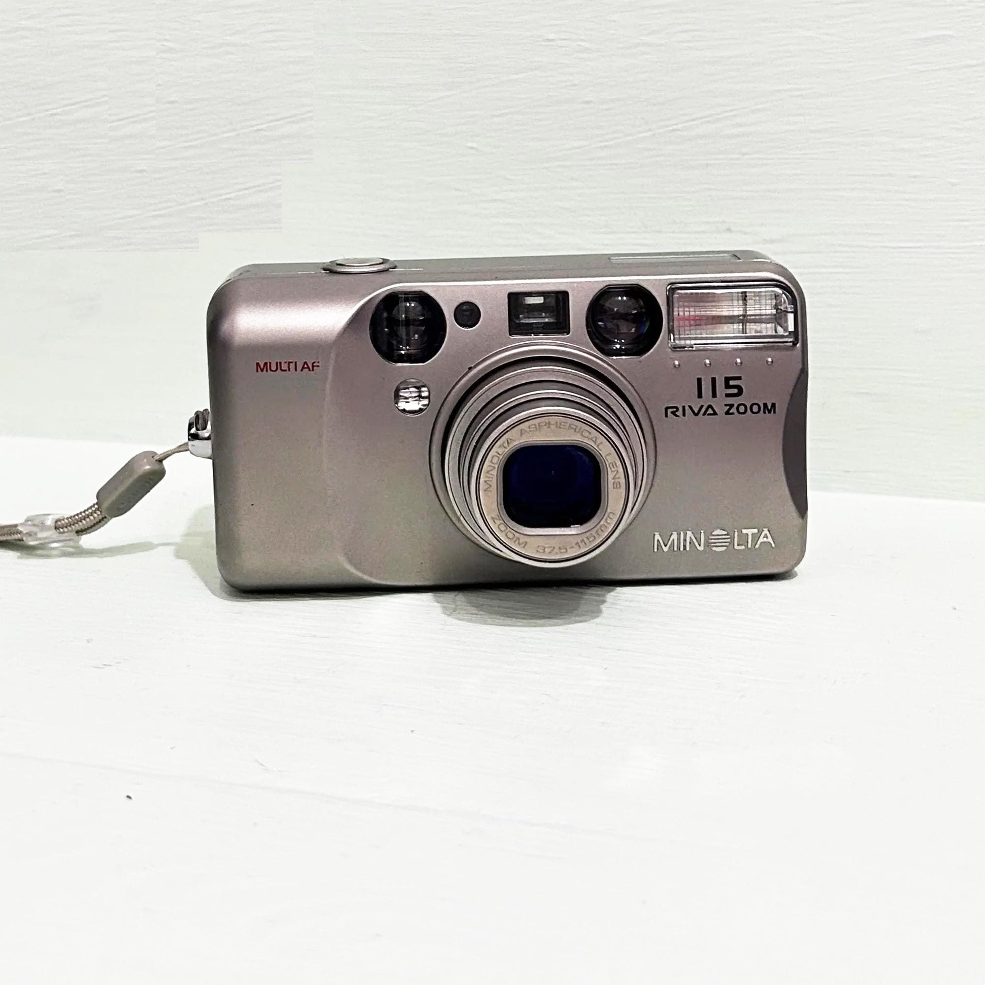 ミノルタ Riva 115 コンパクトフィルムカメラ Minolta Riva Zoom 115 Vintage Camera/ Camera 35mm TESTED