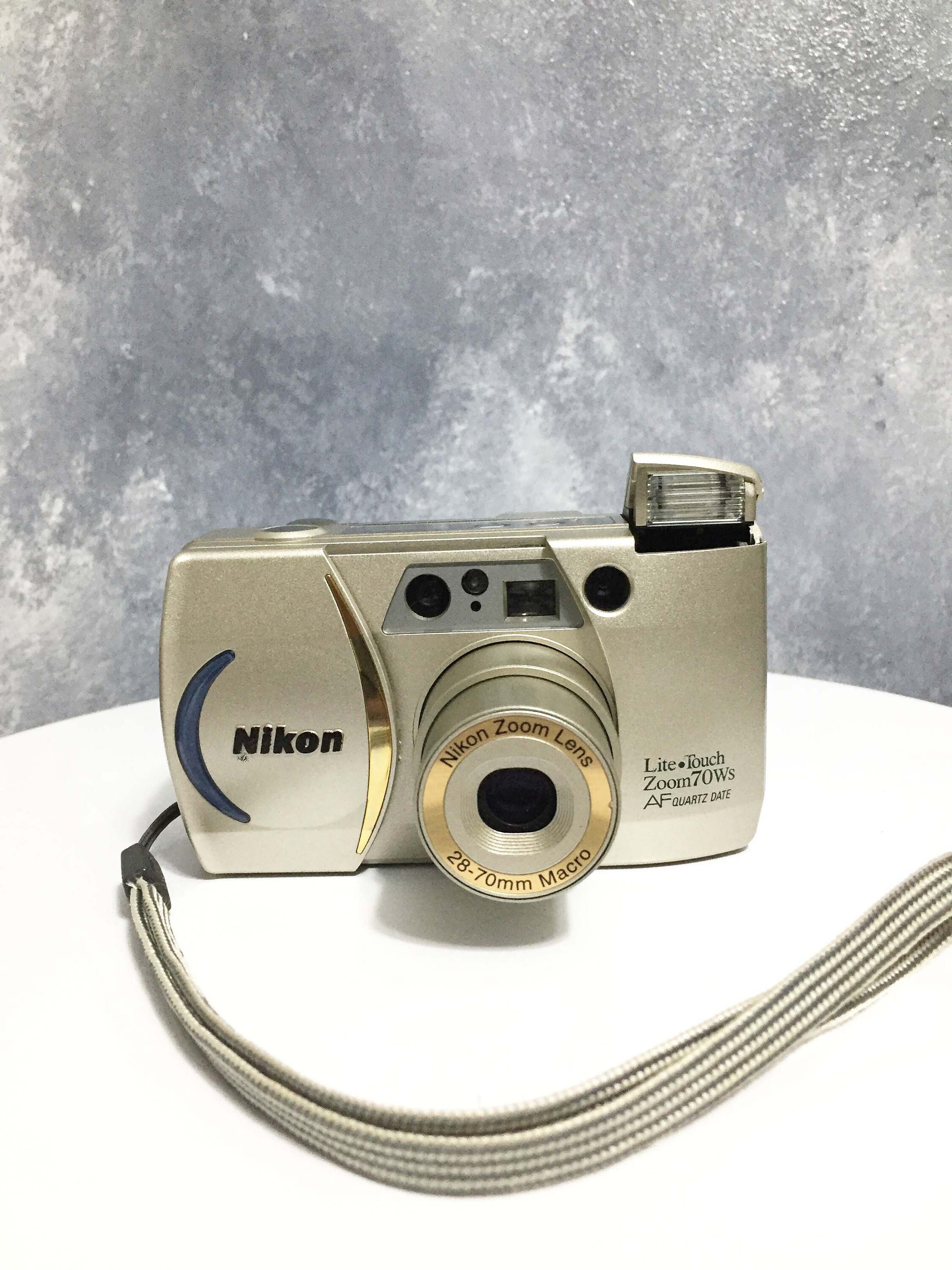 Vintage Nikon Lite Touch Zoom 70ws/ Handmade Leather Case/nikon