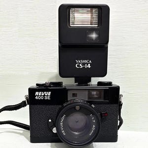 Vintage Revue 400 SE, Excellent Rangefinder/35mm Black Rangefinder Film camera/ With Flash/ With Batery/Very good condition/Rangefinder