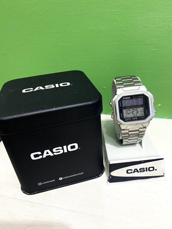Vintage Silver Tone Casio AL-190W SOLAR Power / 3274 Module) LCD