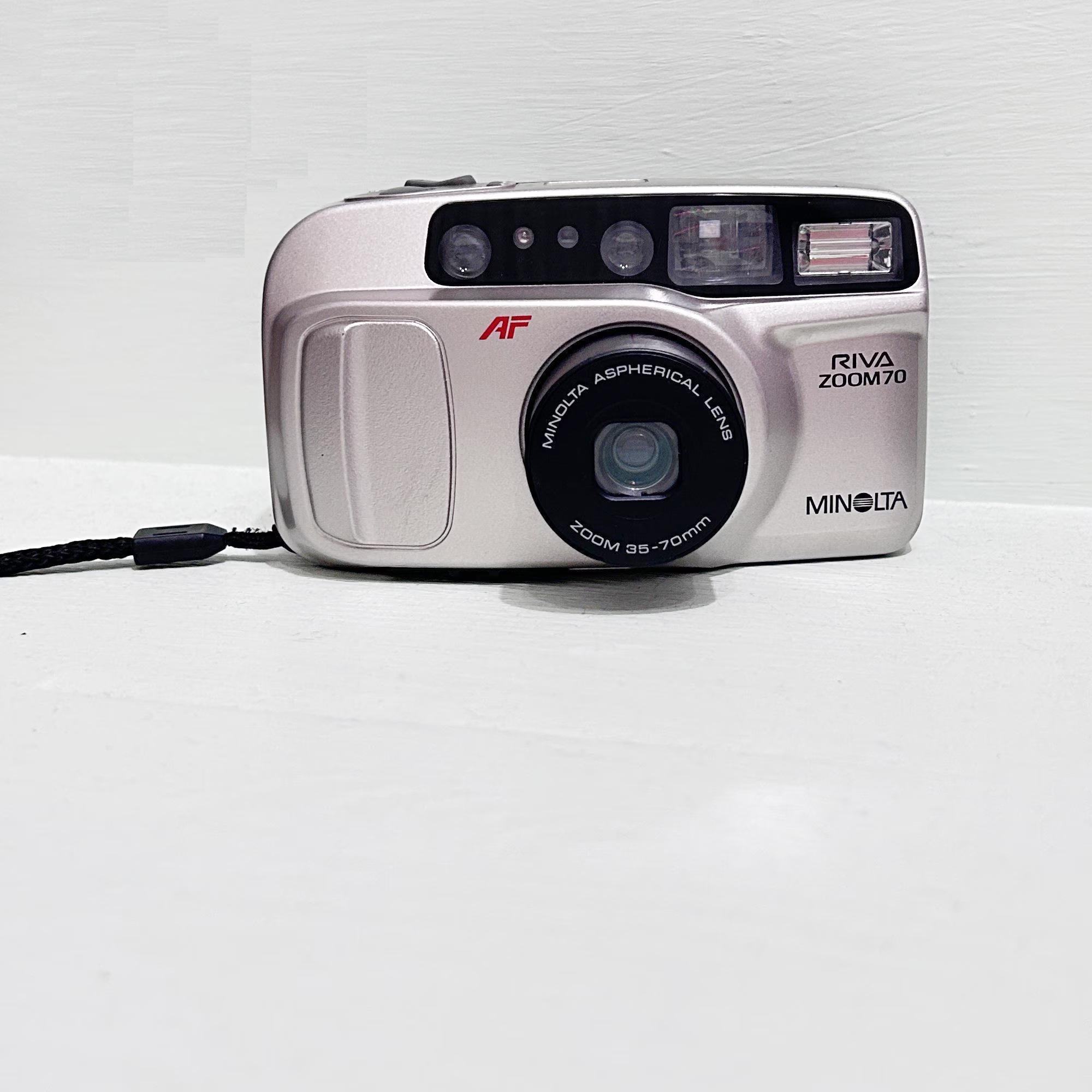 Vintage Minolta Riva Zoom 70 Camera/ 35mm Point and Shoot Film
