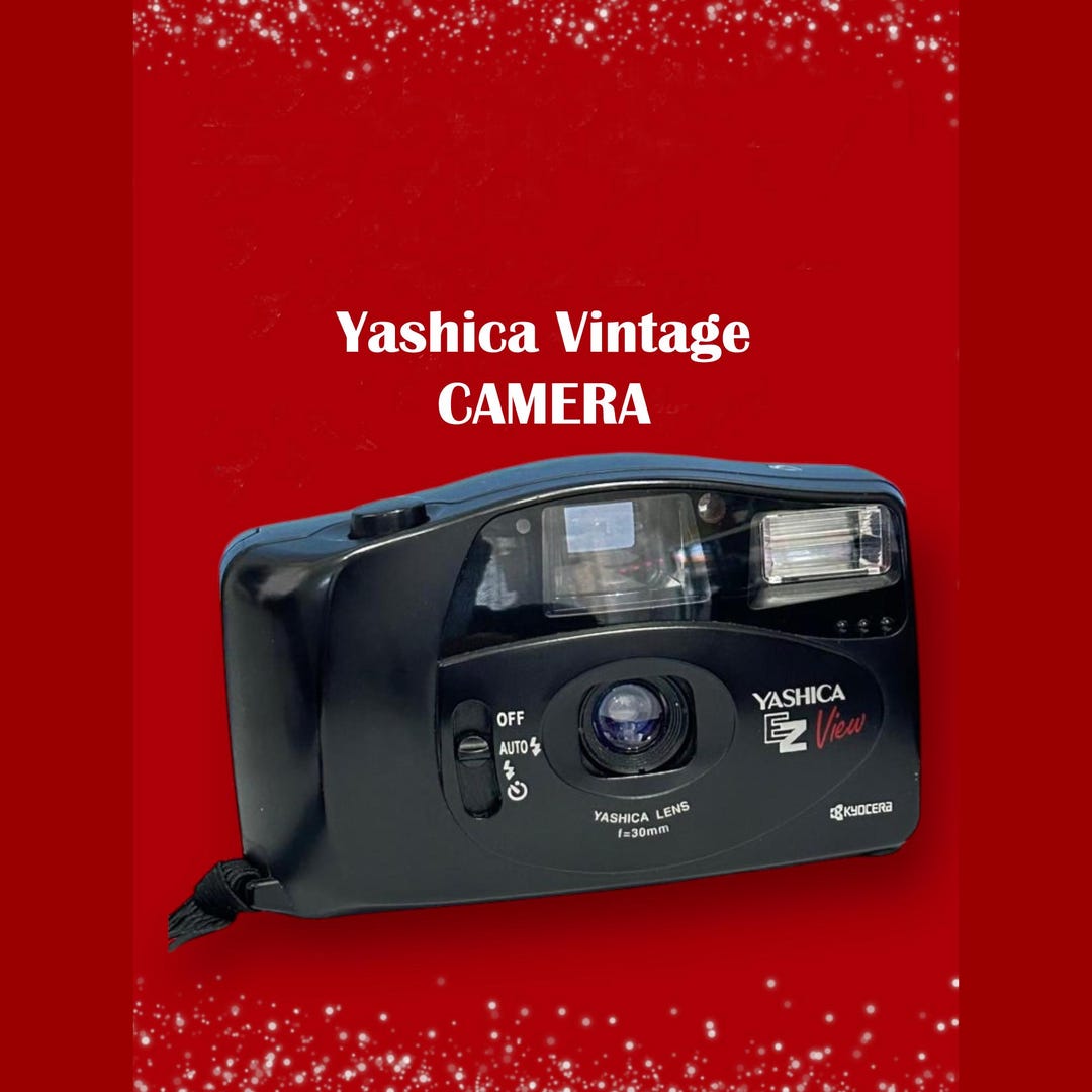 Vintage Yashica EZ View Auto Focus 35mm / With Battery/vintage