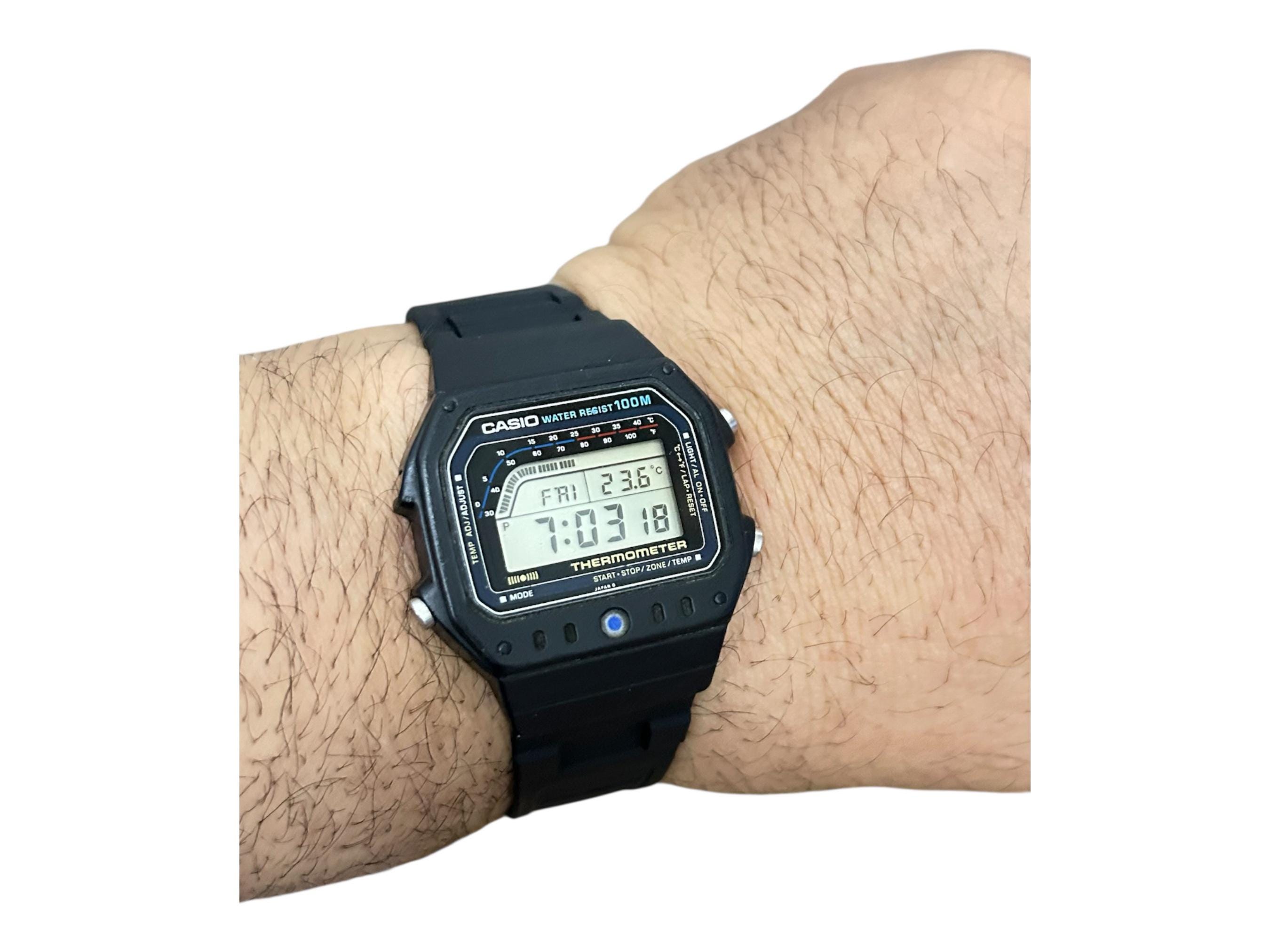 希少なヴィンテージ カシオ TS-1200 温度計付きデジタル腕時計