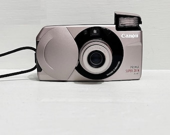 Vintage Canon Autoboy 2 QUARTZ DATE/ 35mm Point & Shoot