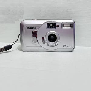 Unused Kodak Ec 200 35 mm Compact Camera/ Orginal Case/ Very good condition/  Gorgeous pictures