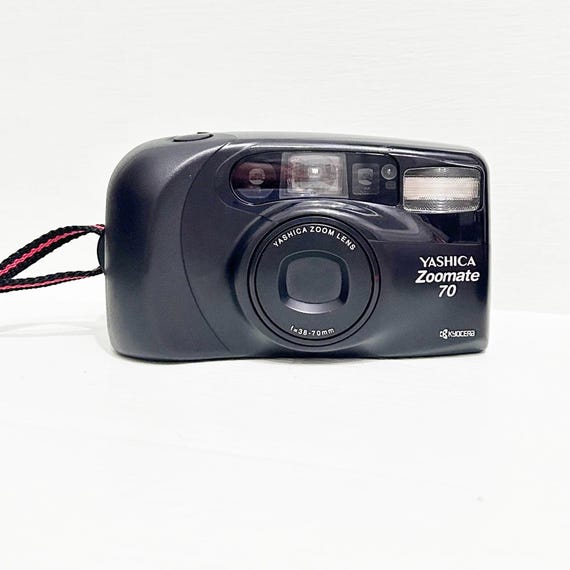 Yashica Zoomate 70 & Orginal Case / Film Camera 38-70mm/ Vintage