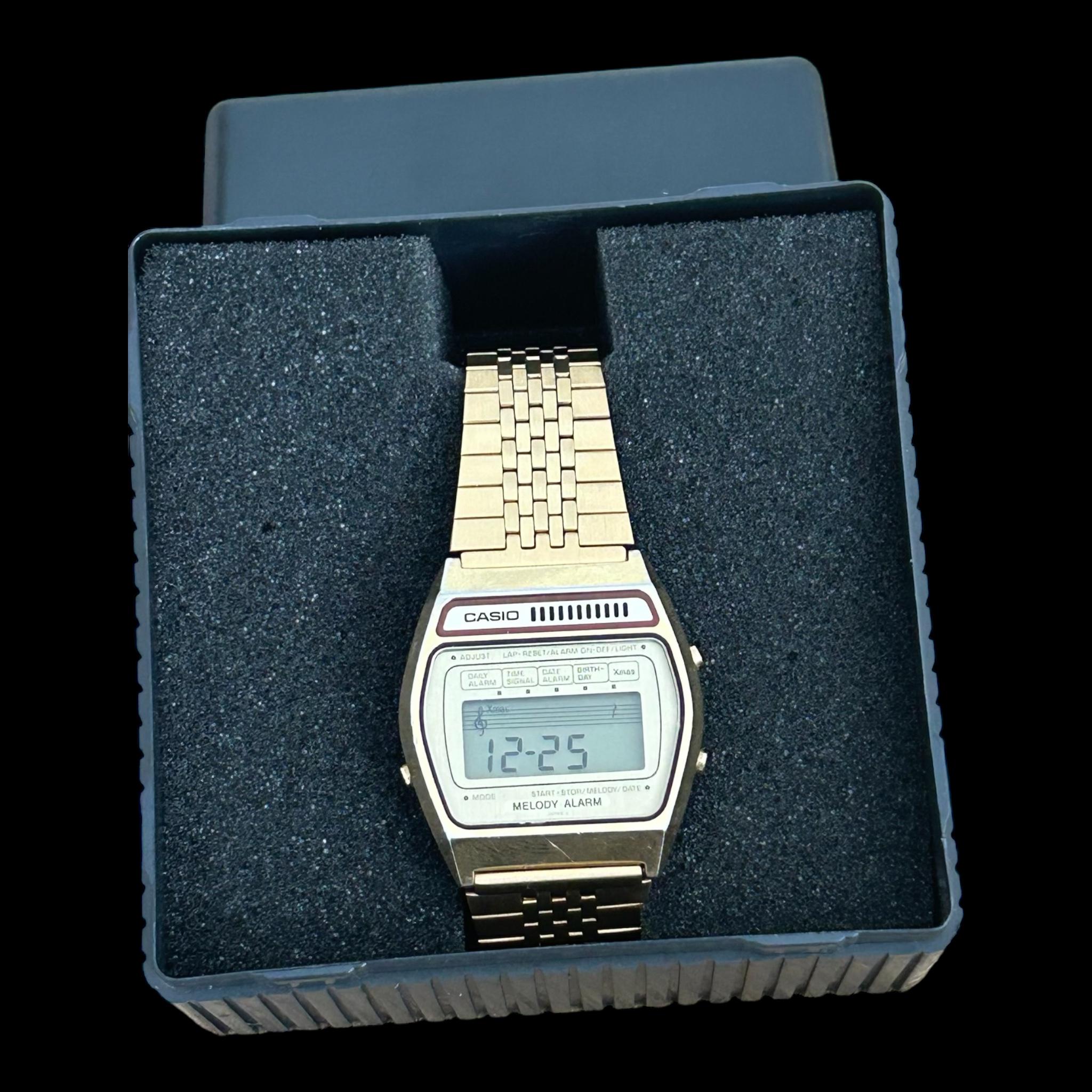 ULTRA RARE Gold Color Vintage Casio Melody Alarm Watch 407 M-521G