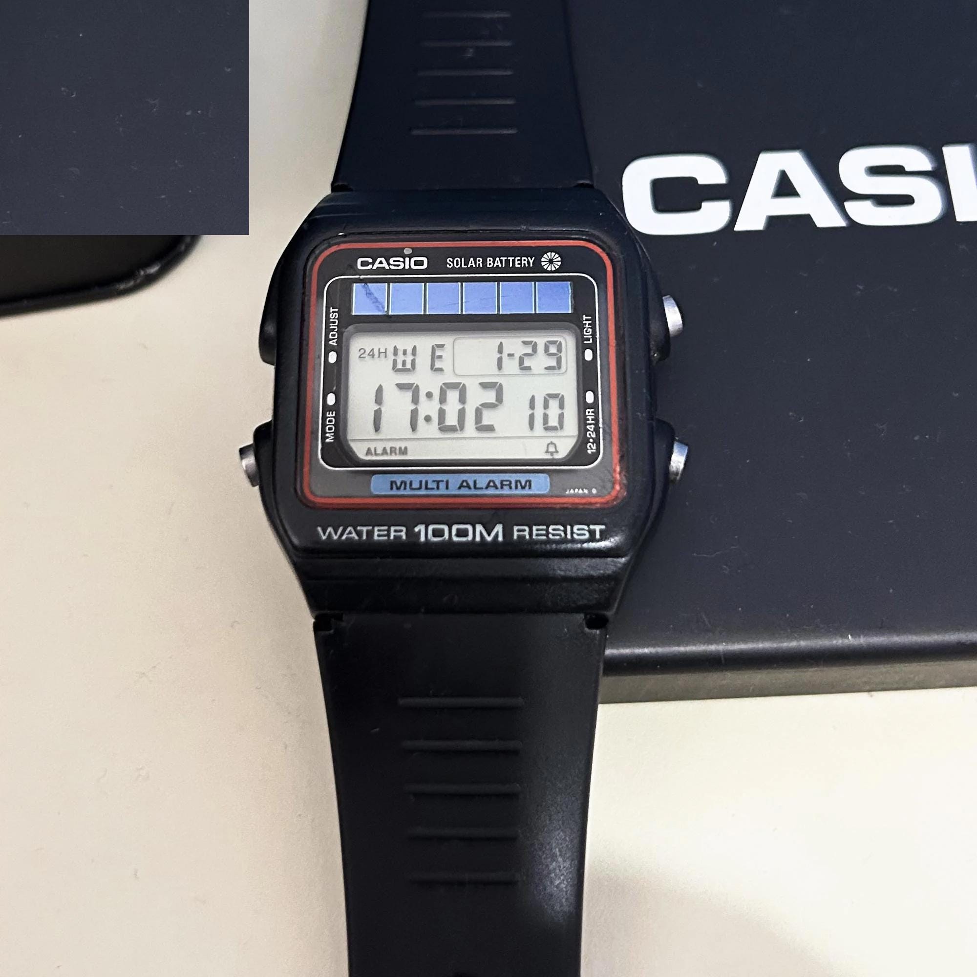 カシオw-600　オールドデジタル　CASIO W-600 電池交換済　ソーラー 非常に希少なヴィンテージ1980年代のカシオW-600ソーラー