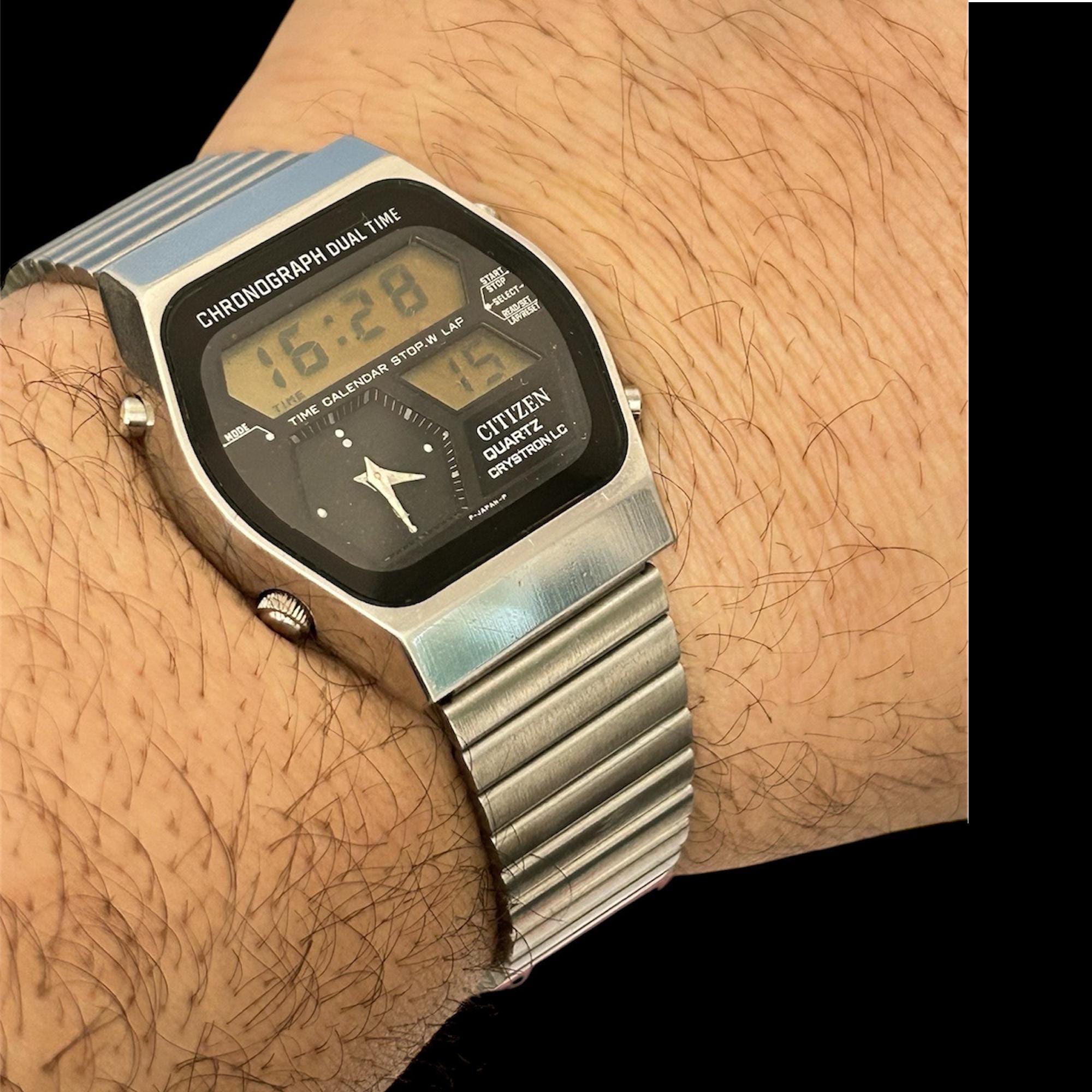 希少　美品　CITIZEN CRYSTRON LC デジタル腕時計　ヴィンテージ il_fullxfull.6827196263_qw5m.jpg