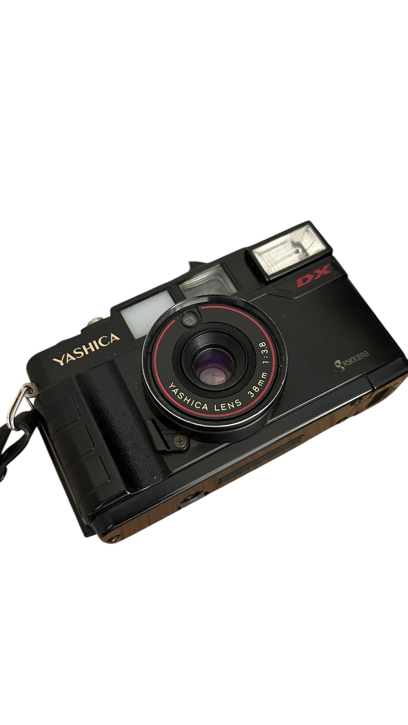 ビンテージ ヤシカ MF 2 スーパー DX 35mm フィルムカメラ（ケース