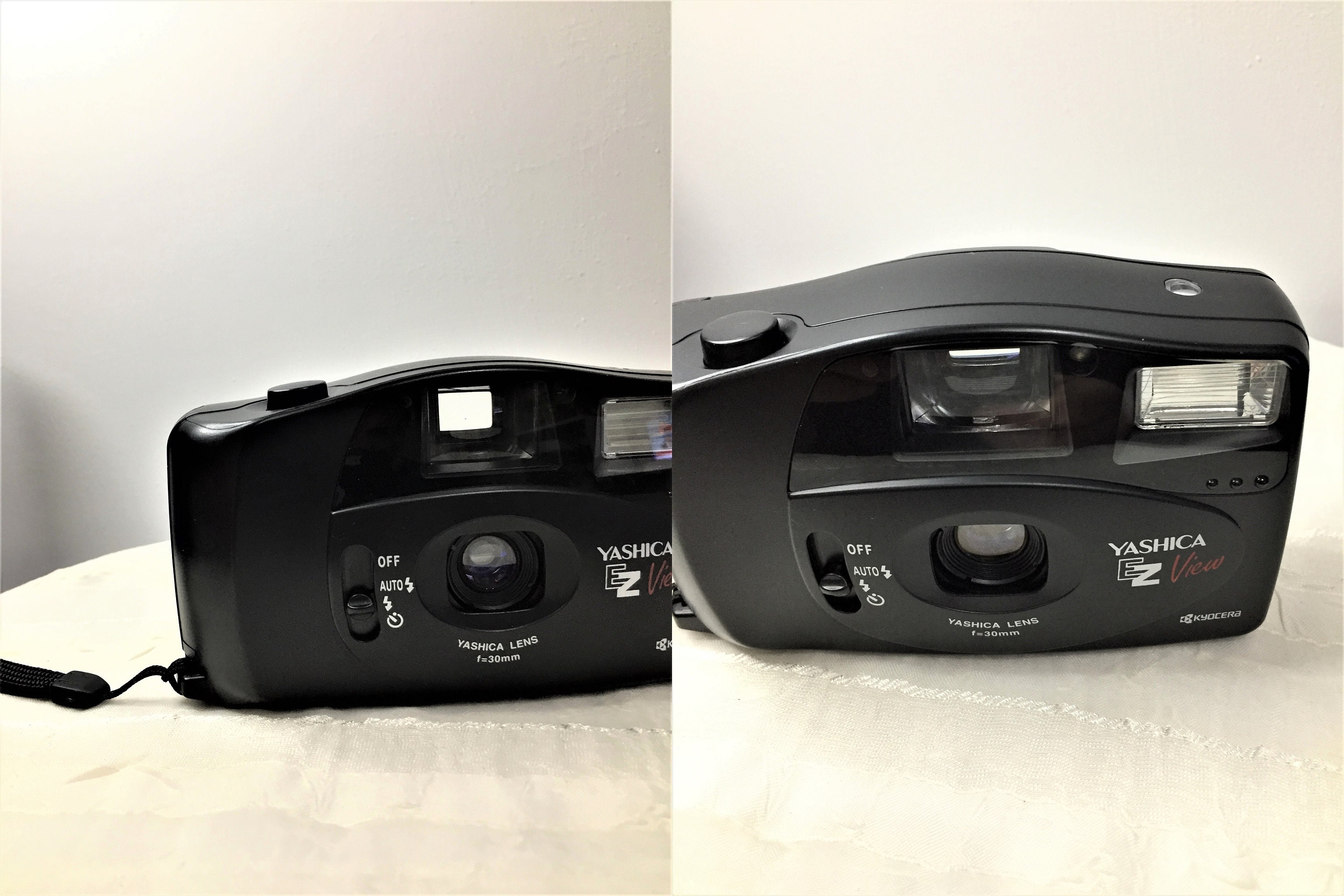 Vintage Yashica EZ View Auto Focus 35mm / With Battery/vintage