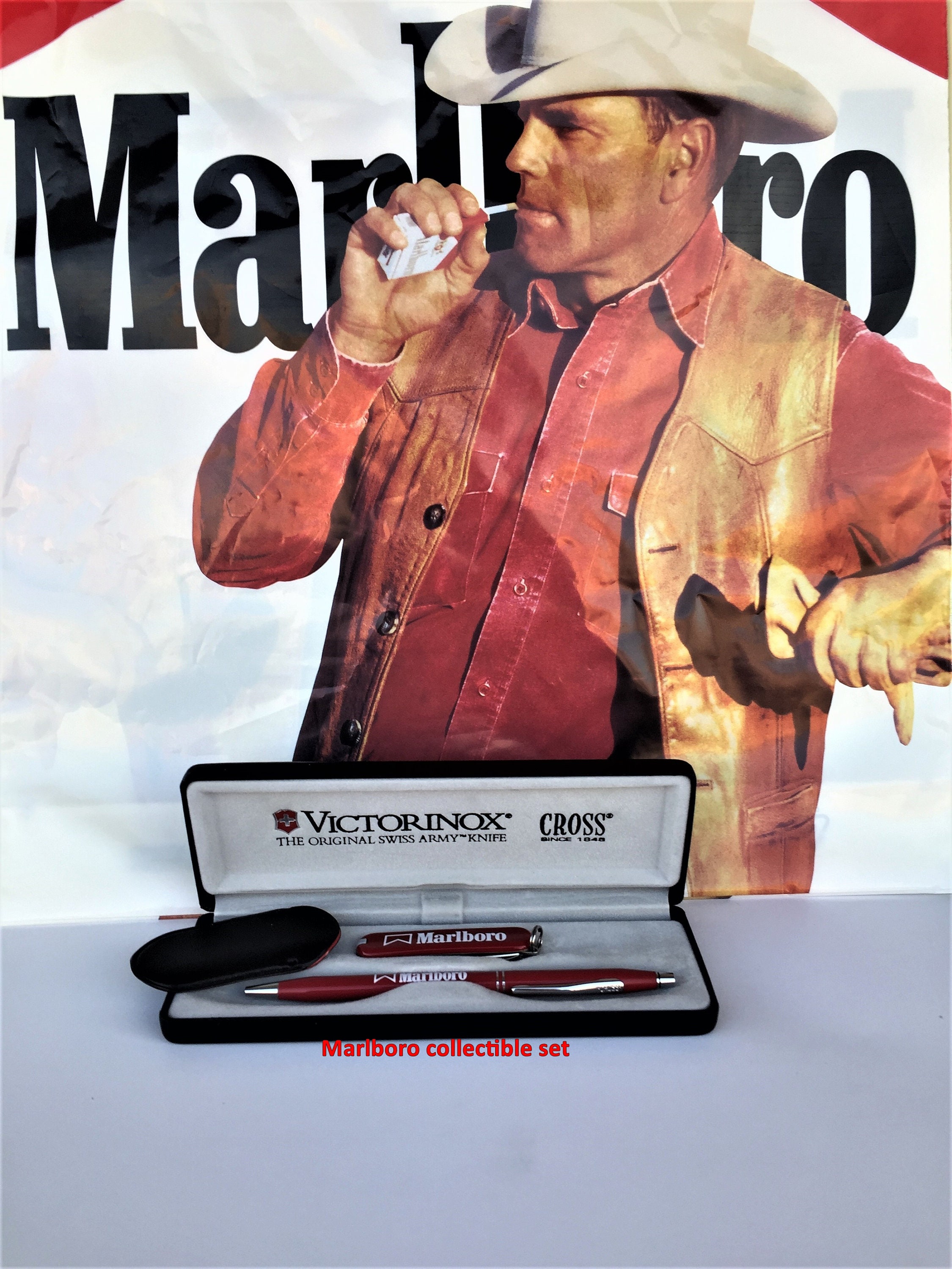 Marlboro Collectible Set Victorinox Knife/cross Pen/ the Orginal