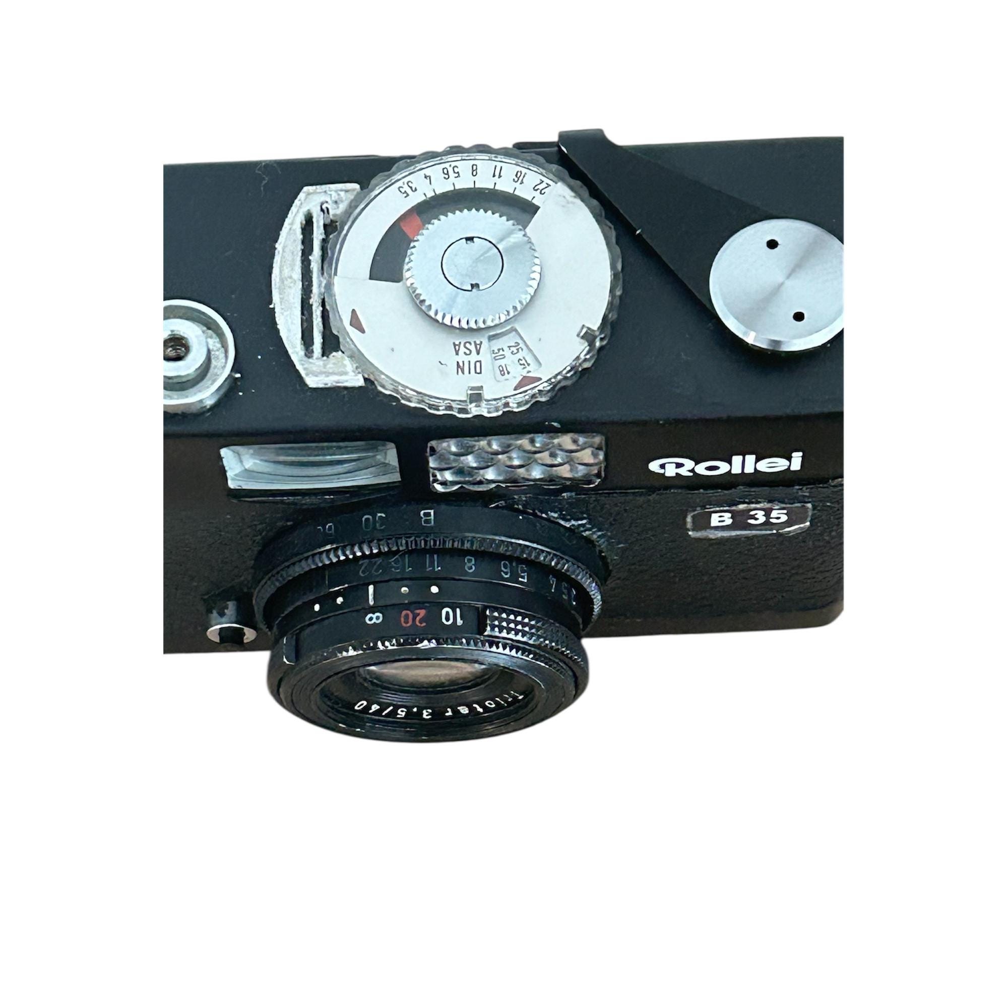 ビンテージ Rollei 35B カメラ + フラッシュ ウルトラ コンパクト / 35