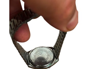 Vintage Casio Watch 35QR-23 : Digital Collectible, Japan Very Good