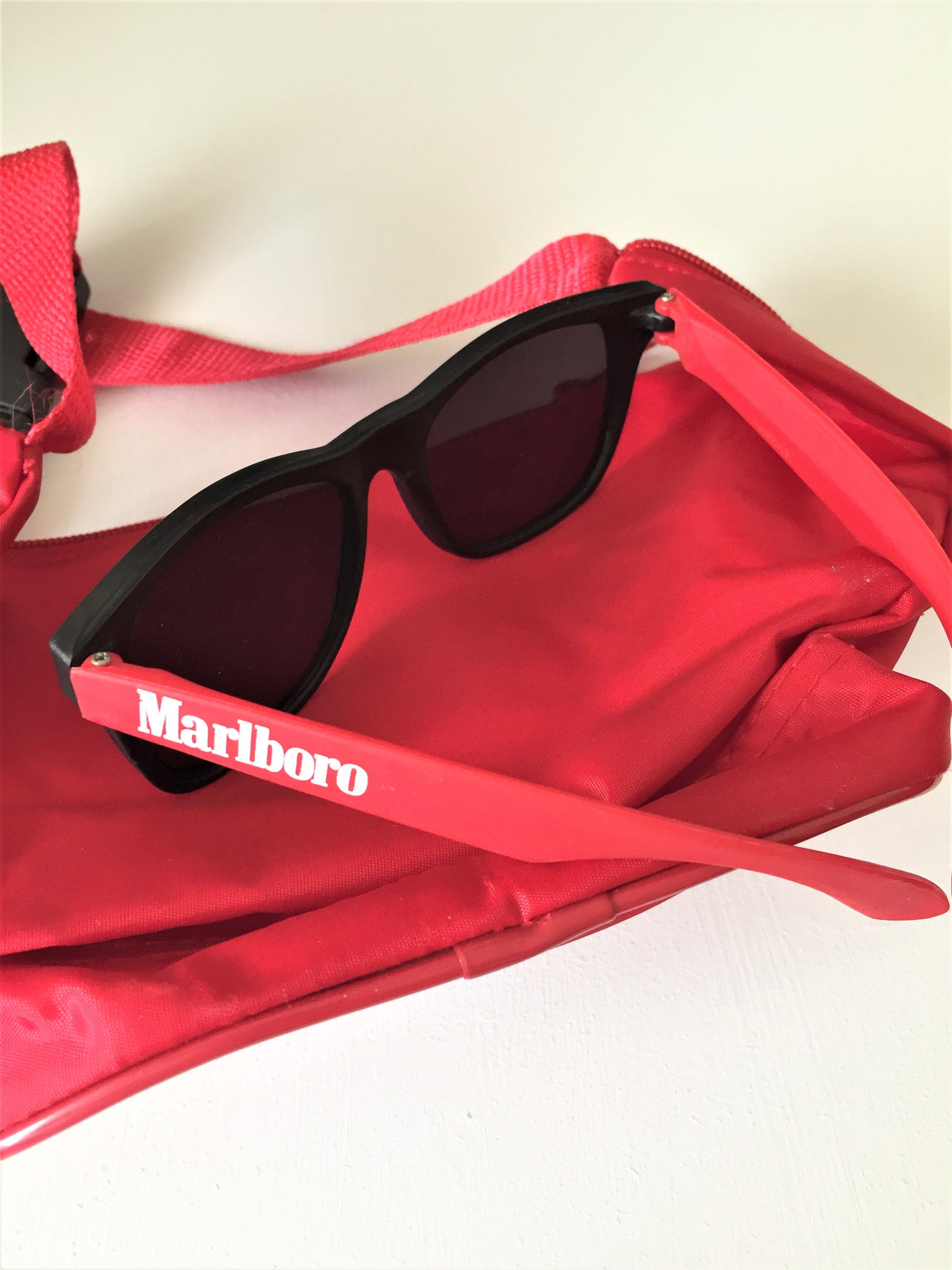 SET Vintage 1990s Marlboro Glasses and Belt Bag/adventure Team