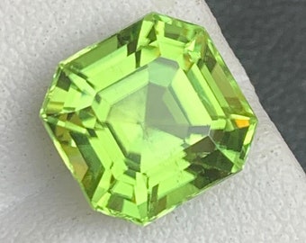 Natural Peridot  Gemstone , Eye Clean Clarity  , Green Color  , Ascher Cut ,Rings and Jewelry Size Loose Gemstone  ,5.55 Carats.