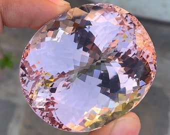 Pietra preziosa morganite di dimensioni enormi, pietra preziosa morganite rosa sfaccettata da 485 carati, pietra tagliata morganite scelta dai collezionisti, morganite di grado museale.