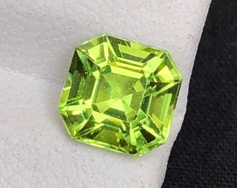 Natural Peridot  Gemstone ,Green Color Eye Clean Clarity, Ascher Cut ,Rings and Jewelry Size peridot  Loose Gemstone, 1.65  Carats.