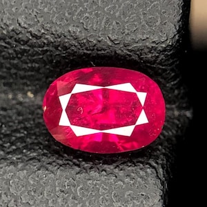 Vivid Red Ruby Gemstone, Natural Oval Cut Afghanistan Ruby Gemstone , Ruby Cut Stone For Engagement & Wedding Rings, Ruby Ring, 1 Carat